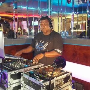 Meet your Posher, Johnny